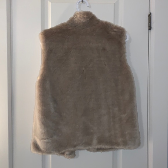 Dynamite faux fur vest - Picture 3 of 3